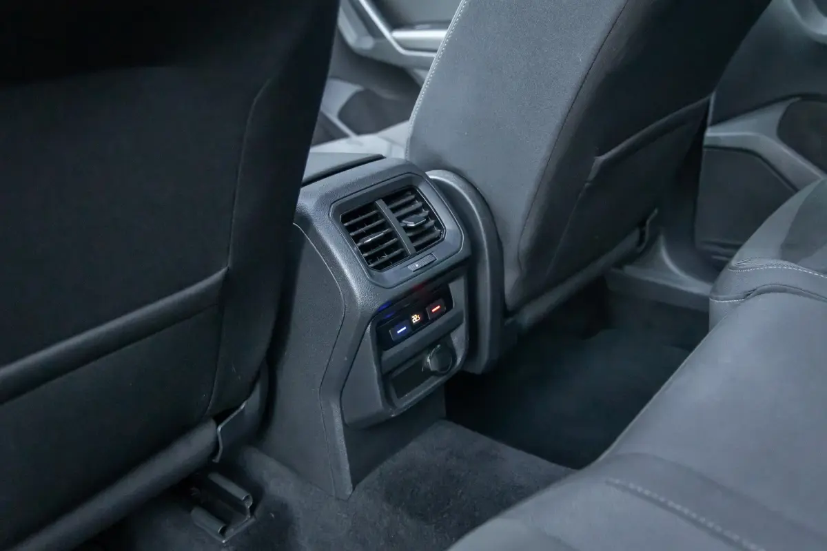 1.5 TSI Elegance | Trekhaak | Panodak | Cruise adaptief | Camera | Stoel+stuur verwarming | Matrix led | Elektrisch bedienbare achterklep | Achteruitrijcamera | Cruise control adaptief met S