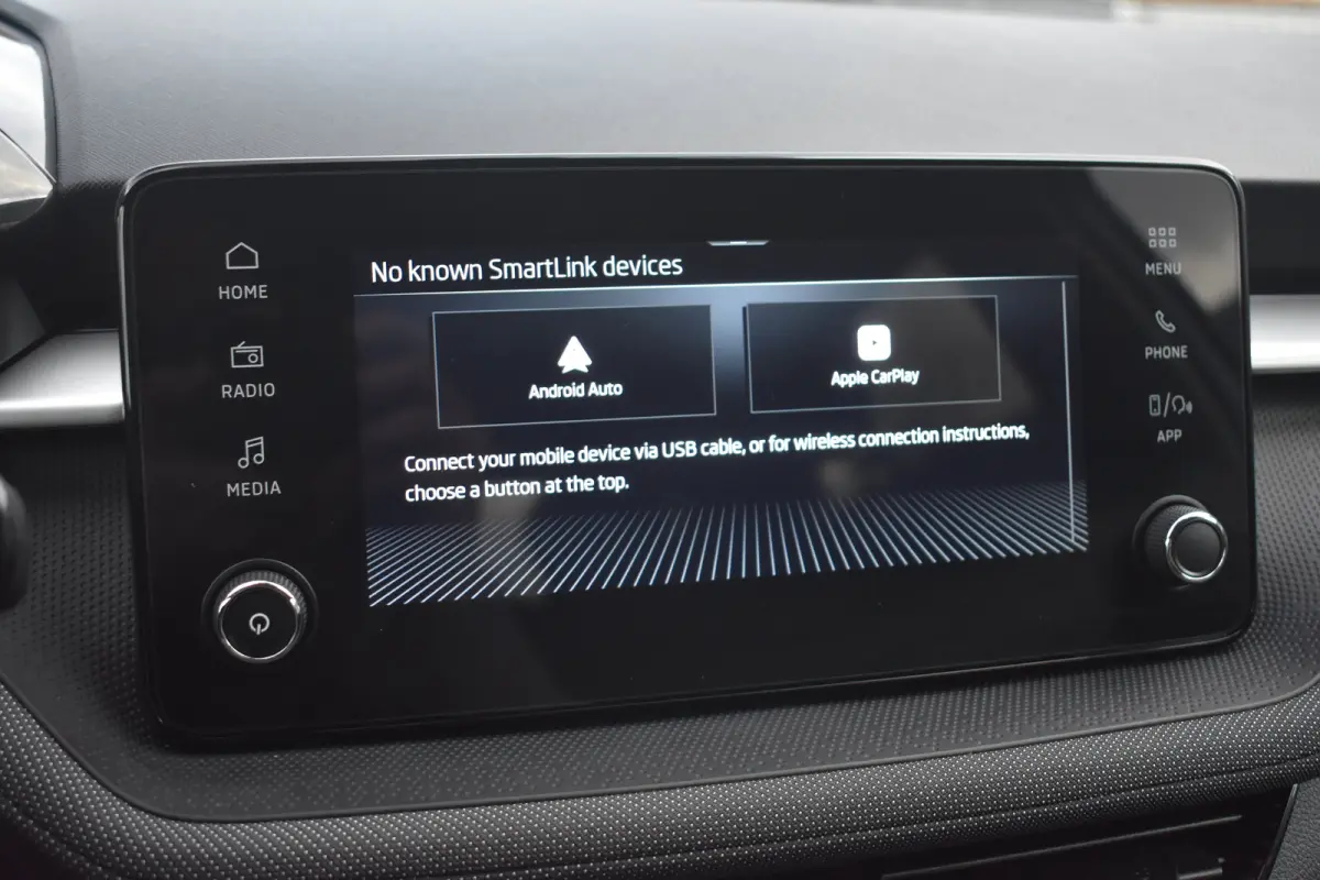 1.0 TSI 95PK Selection | PDC Achter | 15 inch lichtmetalen velgen | Apple Carplay & Android Auto | Lane assist | Verkeersbord herkenning | VERLENGDE GARANTIE