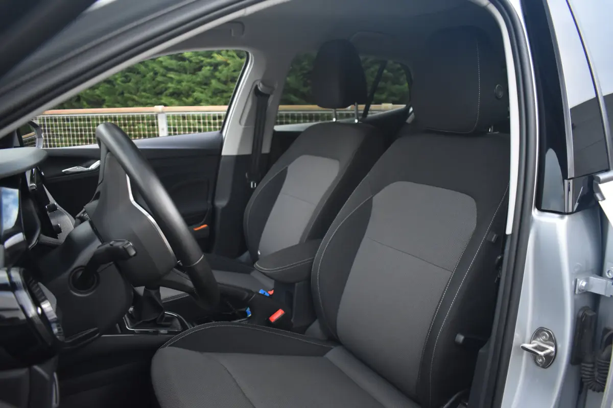 1.0 TSI 95PK Selection | PDC Achter | 15 inch lichtmetalen velgen | Apple Carplay & Android Auto | Lane assist | Verkeersbord herkenning | VERLENGDE GARANTIE