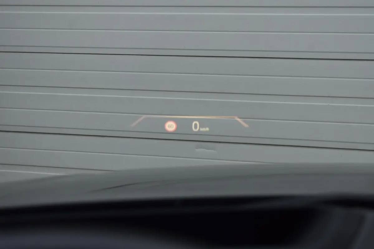 eDrive35 High Executive 70 kWh | Head UP | Camera | Origineel NL |