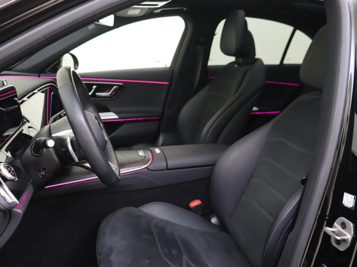 300 e Sport Edition Panoramadak / Rijassistentiepakket / 360 camera / Sluitbekrachtiging