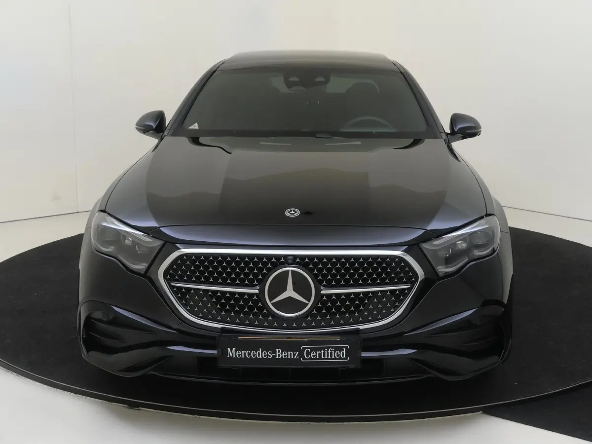 300 e Sport Edition Panoramadak / Rijassistentiepakket / 360 camera / Sluitbekrachtiging