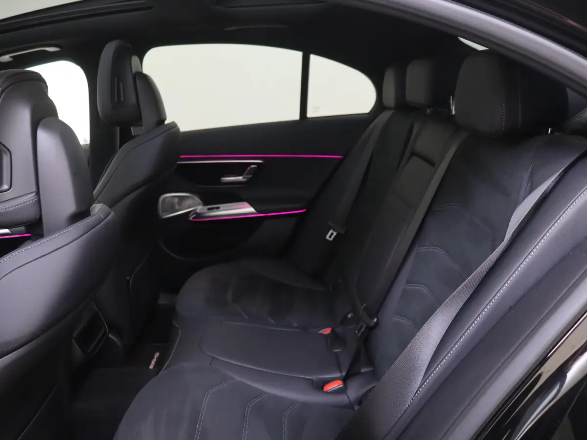 300 e Sport Edition Panoramadak / Rijassistentiepakket / 360 camera / Sluitbekrachtiging