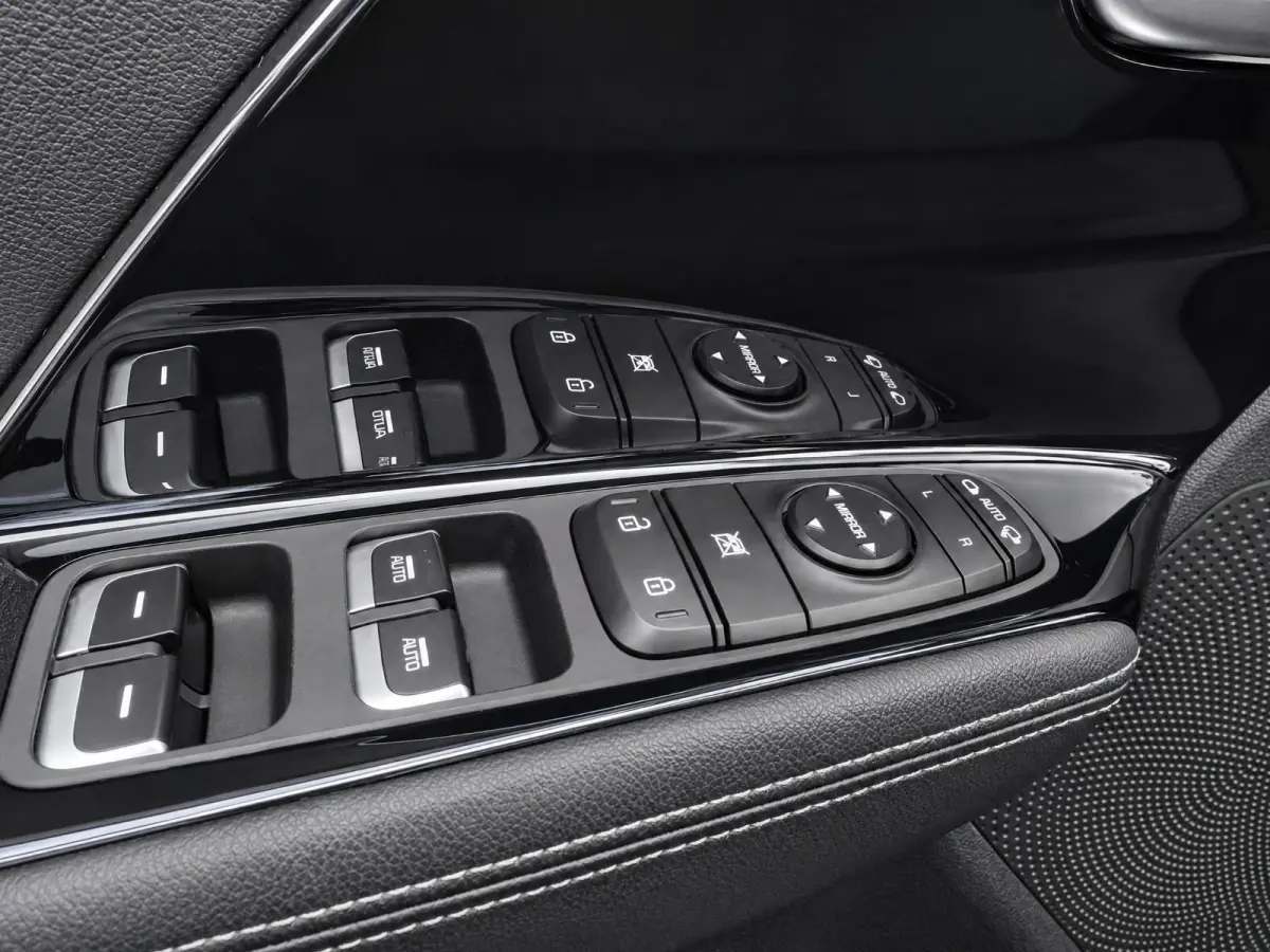 1.6 GDi Hybrid DynamicLine Dealer onderhouden | Navigatie | ACC | Climate control | Superzuinig | HEV |