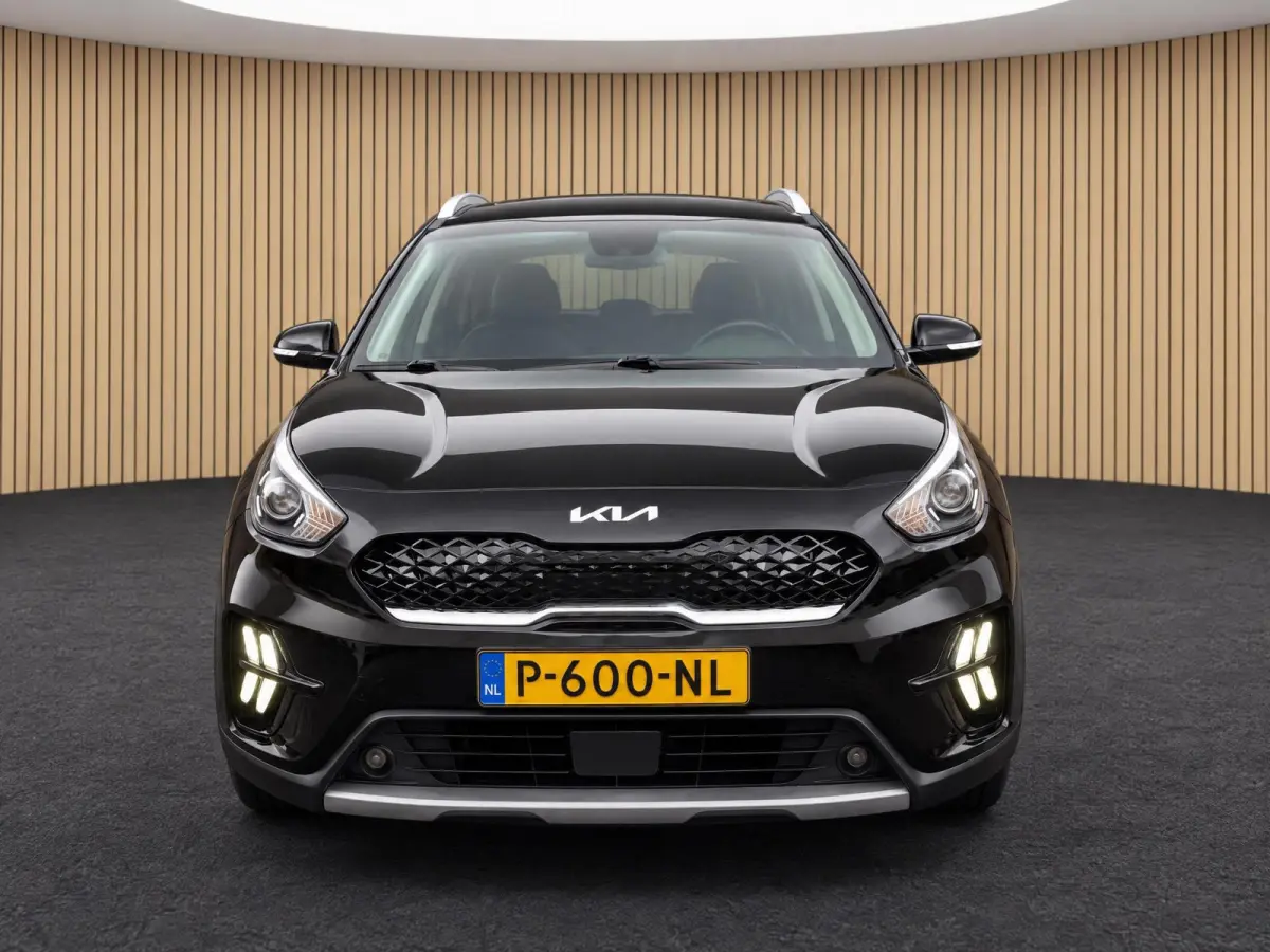1.6 GDi Hybrid DynamicLine Dealer onderhouden | Navigatie | ACC | Climate control | Superzuinig | HEV |