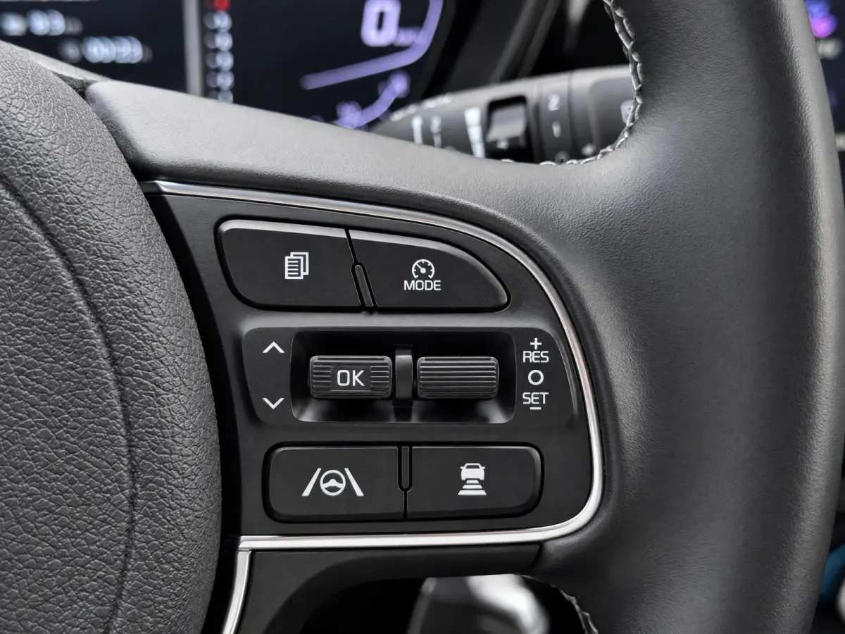 1.6 GDi Hybrid DynamicLine Dealer onderhouden | Navigatie | ACC | Climate control | Superzuinig | HEV |