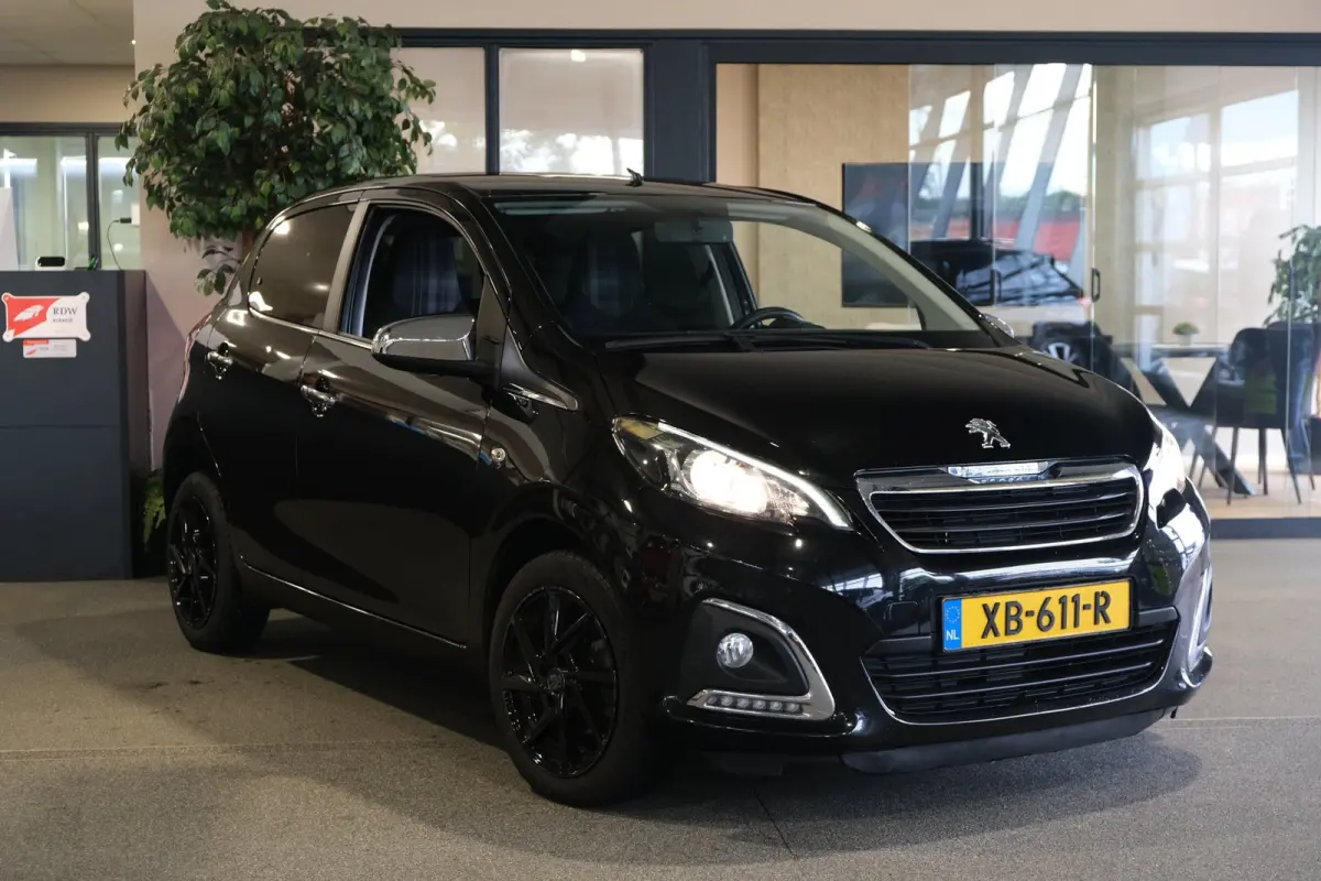 1.0 e-VTi Allure Navi Cruise CAM DAB+ Keyless