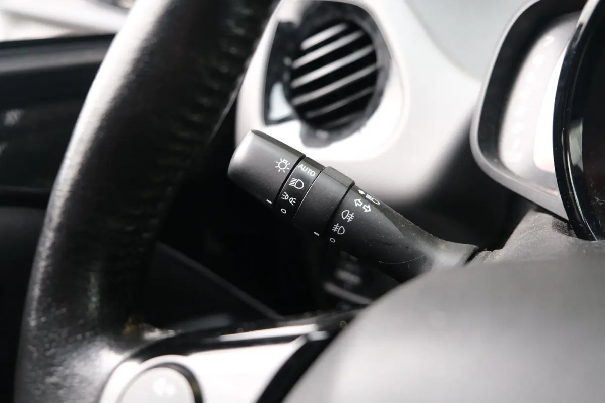 1.0 e-VTi Allure Navi Cruise CAM DAB+ Keyless