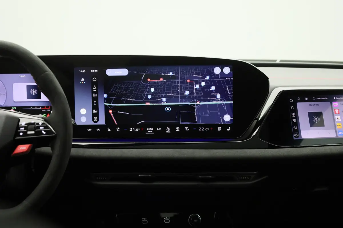 RS 5 Avant e-hybrid quattro 639 PK | RS-sportuitlaat | RS-sportstoel plus | Audi Sportpakket | Panoramadak | 360 Camera | Bang & Olufsen | Trekhaak | Stoelverwarming | MMI bijrijdersdisplay 