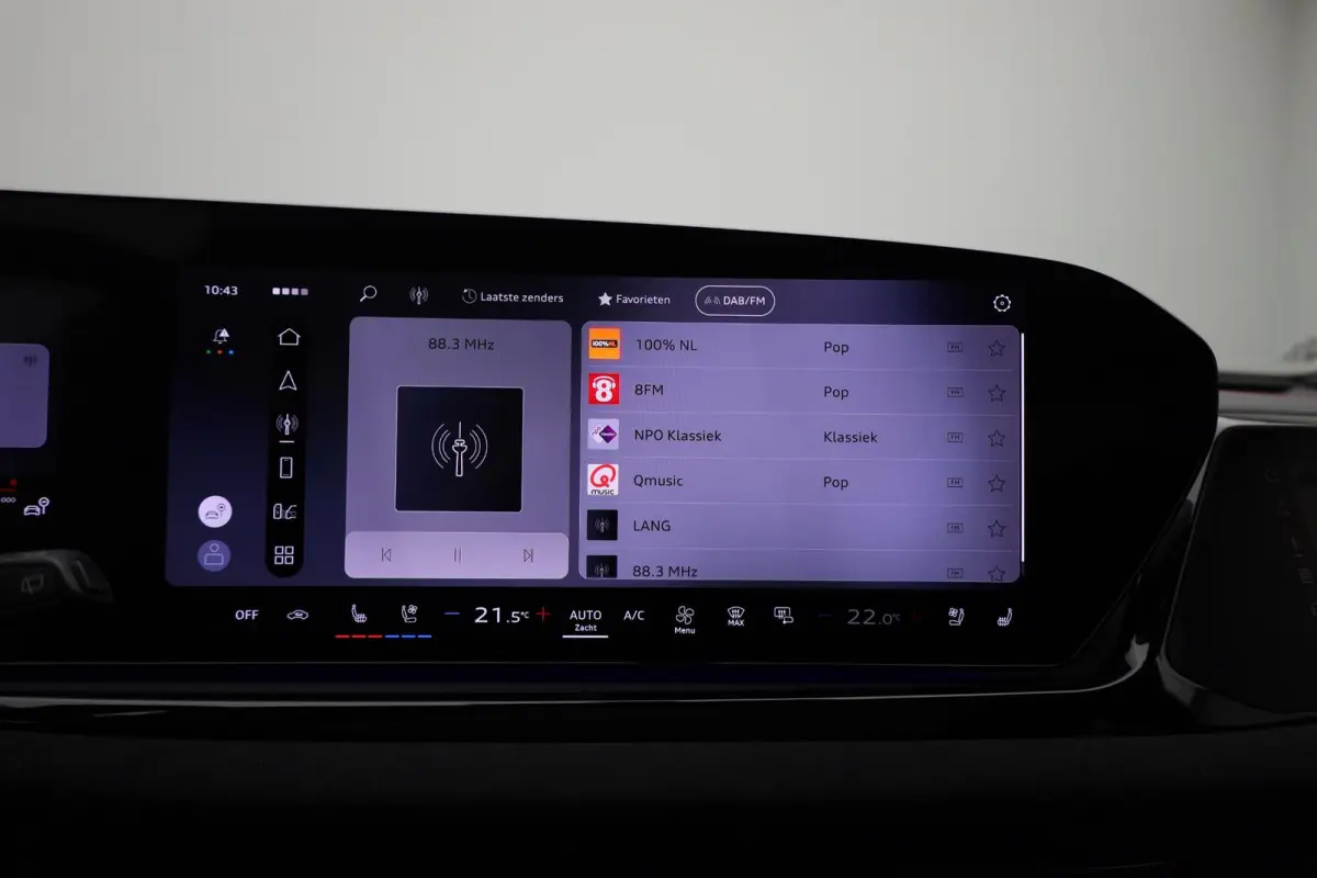 RS 5 Avant e-hybrid quattro 639 PK | RS-sportuitlaat | RS-sportstoel plus | Audi Sportpakket | Panoramadak | 360 Camera | Bang & Olufsen | Trekhaak | Stoelverwarming | MMI bijrijdersdisplay 