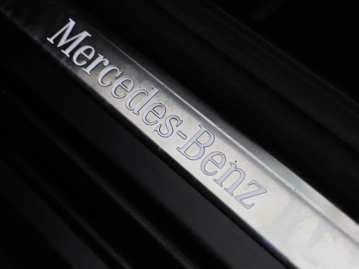 300 e AMG Line / Memory-Stoelen / Panoramadak / Trekhaak /