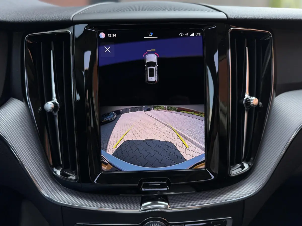 T6 Plug-in hybrid AWD Plus Dark | Longe Range | R-Design |Dealer onderhouden | 21 inch nieuwe banden | Panoramadak | Adaptieve Cruise Control | Standkachel | Elektrisch verstelbare stoelen |