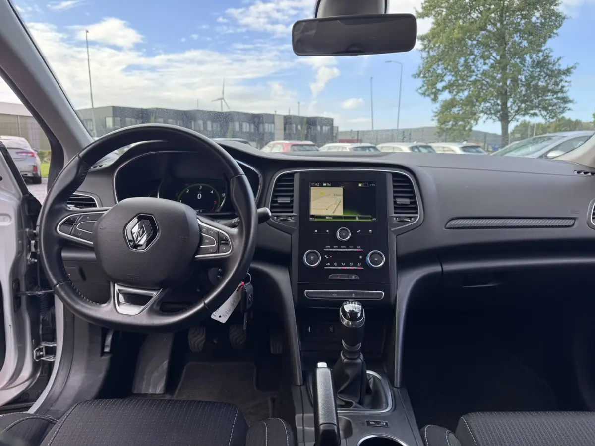 1.5 Blue dCi Business Zen, Marge, Euro 6, Apple Carplay