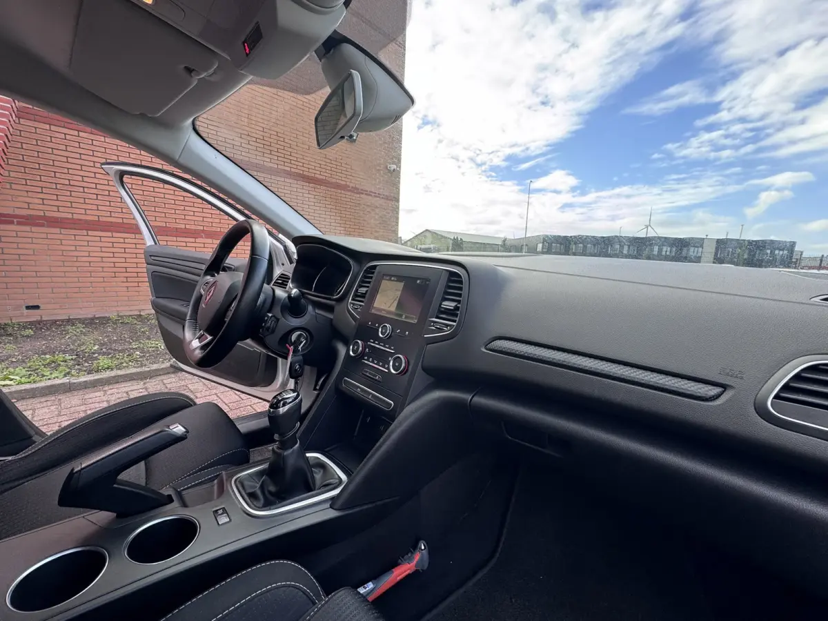 1.5 Blue dCi Business Zen, Marge, Euro 6, Apple Carplay