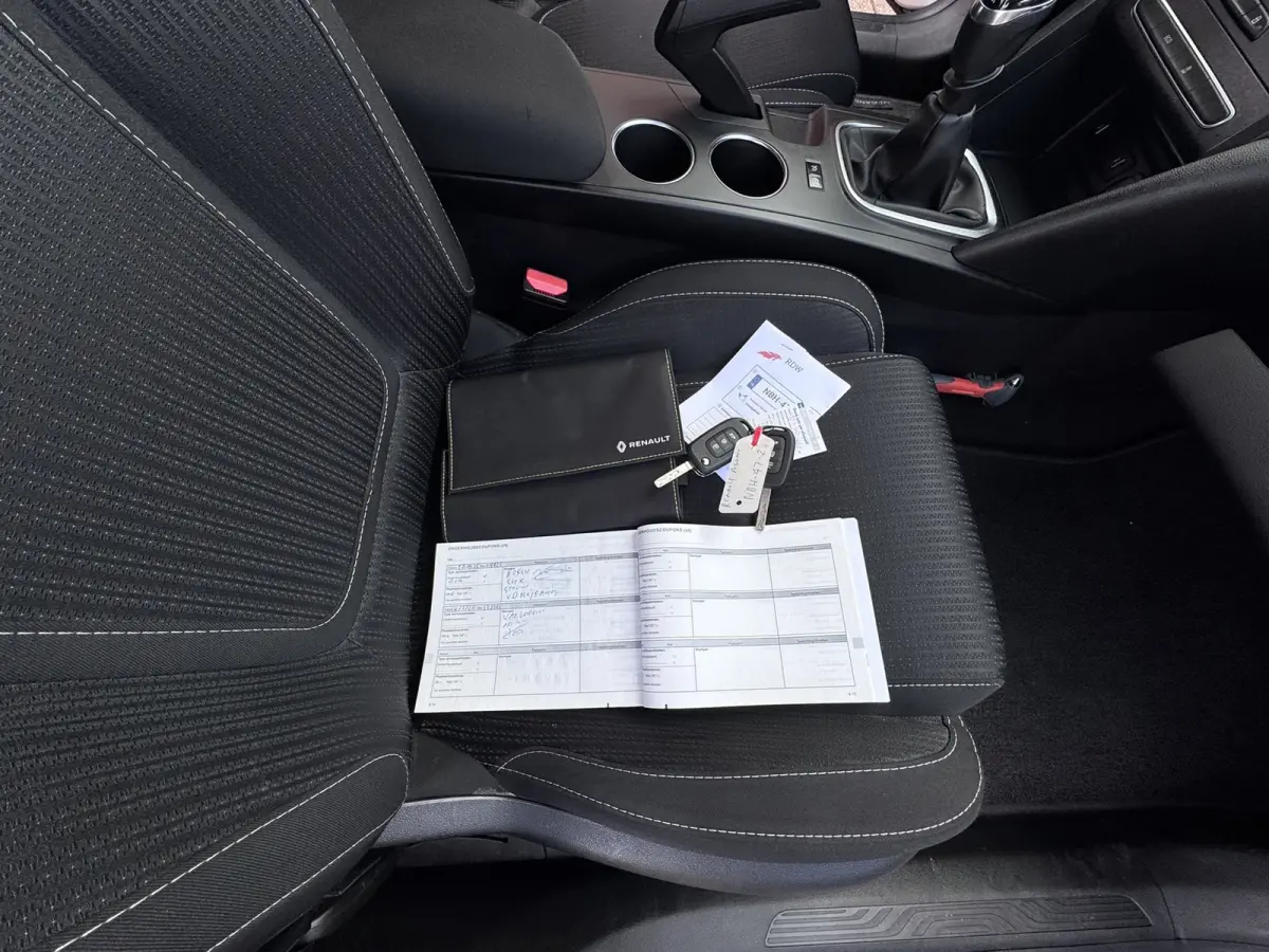 1.5 Blue dCi Business Zen, Marge, Euro 6, Apple Carplay