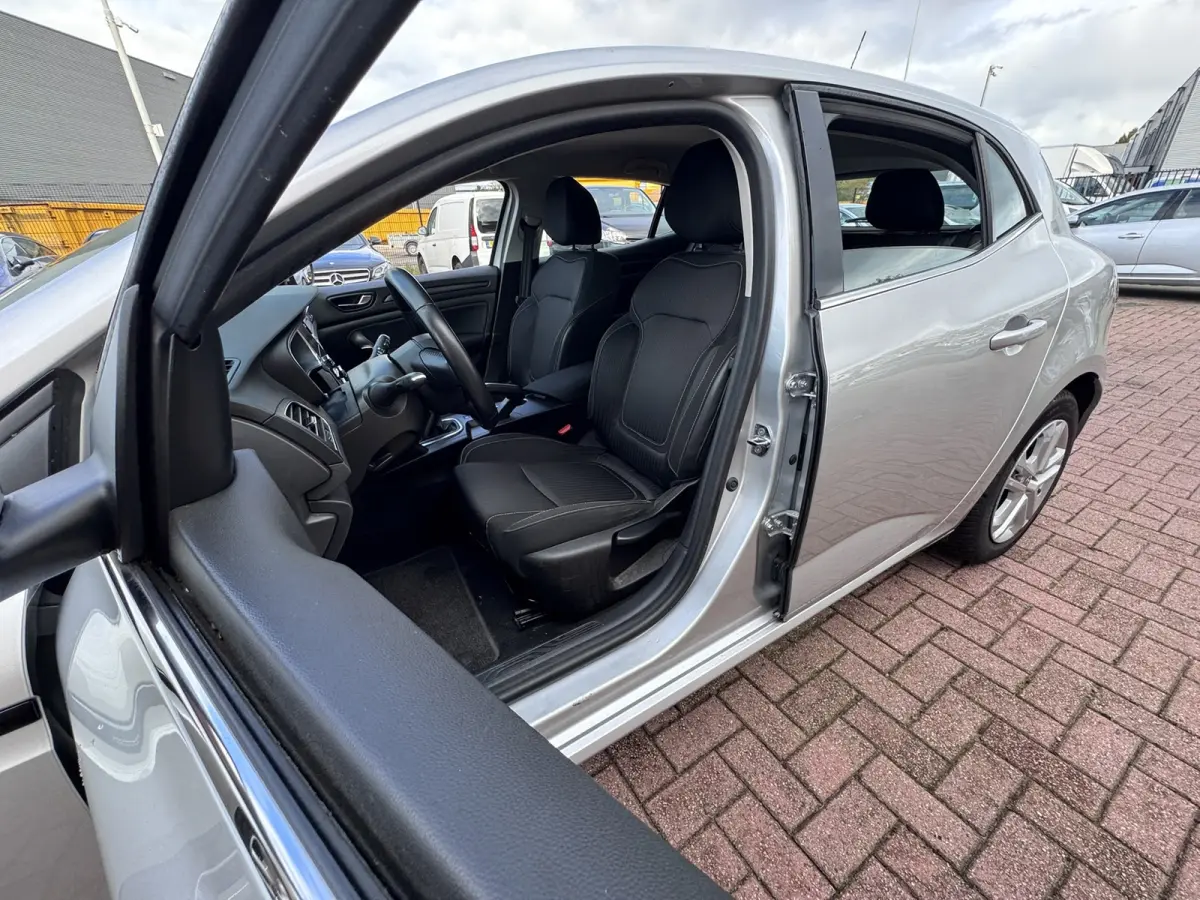 1.5 Blue dCi Business Zen, Marge, Euro 6, Apple Carplay