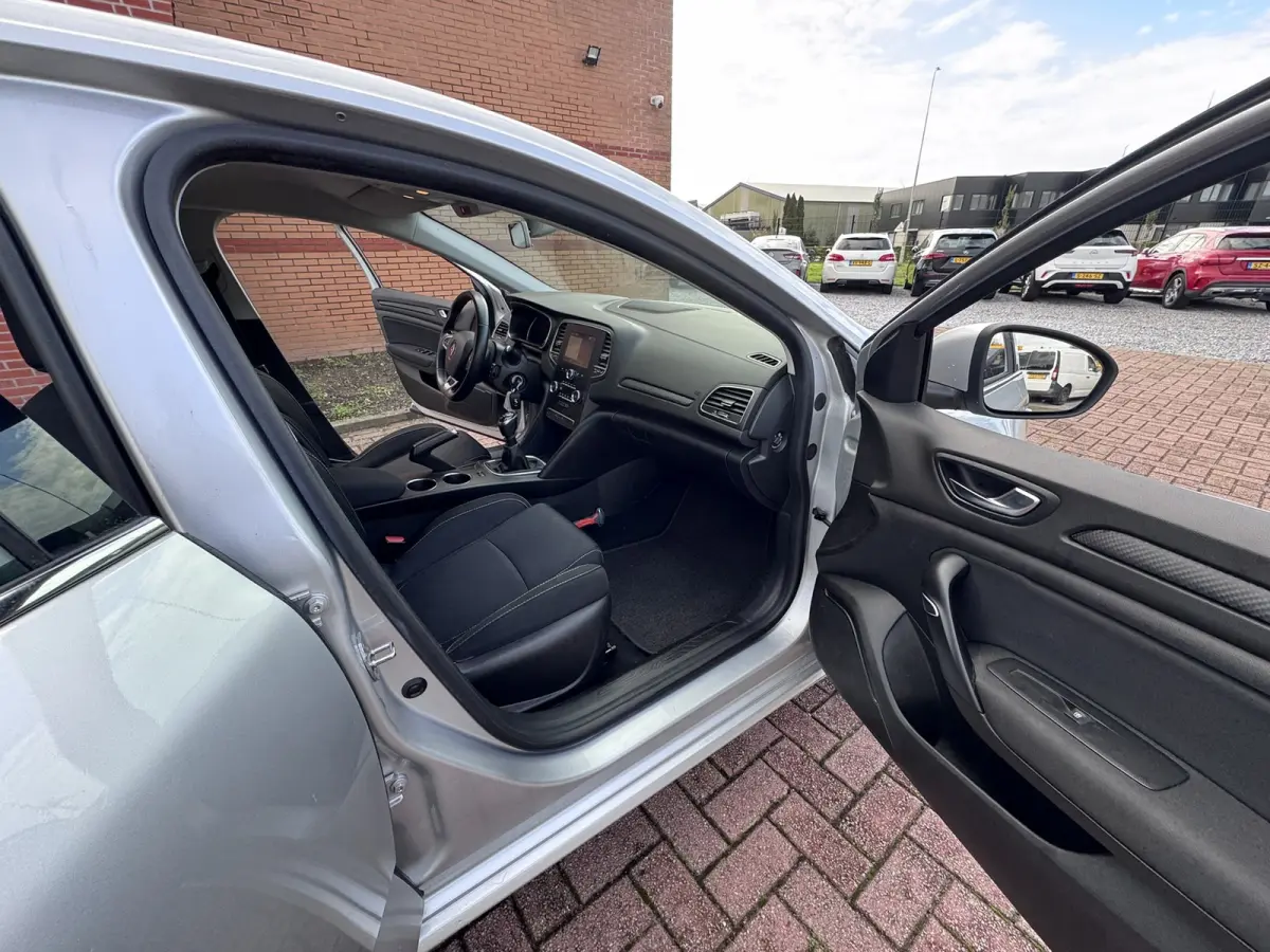 1.5 Blue dCi Business Zen, Marge, Euro 6, Apple Carplay