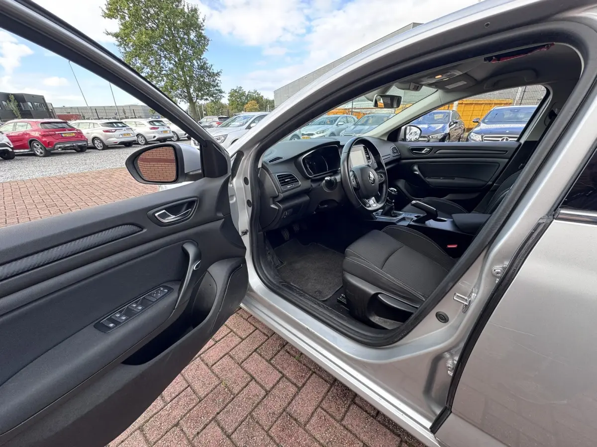 1.5 Blue dCi Business Zen, Marge, Euro 6, Apple Carplay