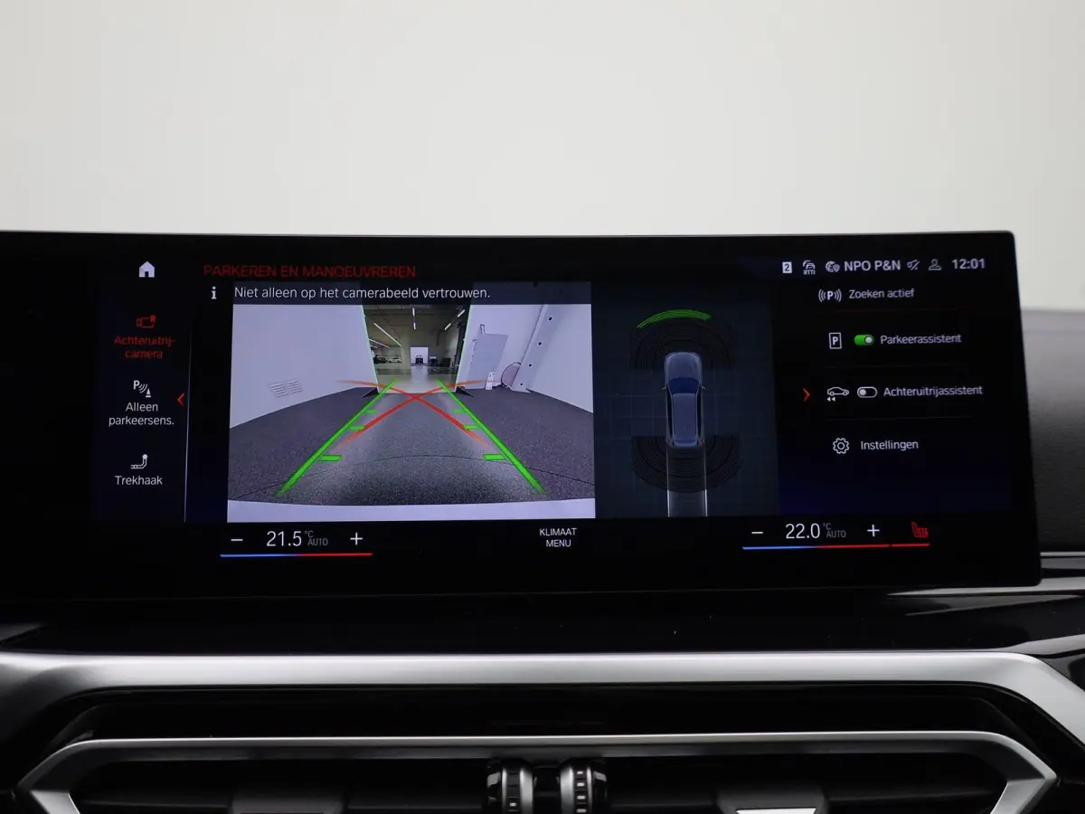 330e xDrive | M SPORT | PANORAMADAK | HEAD UP DISPLAY | LEDER | TREKHAAK | ACHTERUITRIJCAMERA | STOELVERWARMING | DODEHOEKSENSOREN | APPLE CARPLAY- ANDROID AUTO | ELEKTRISCHE ACHTERKLEP | SF