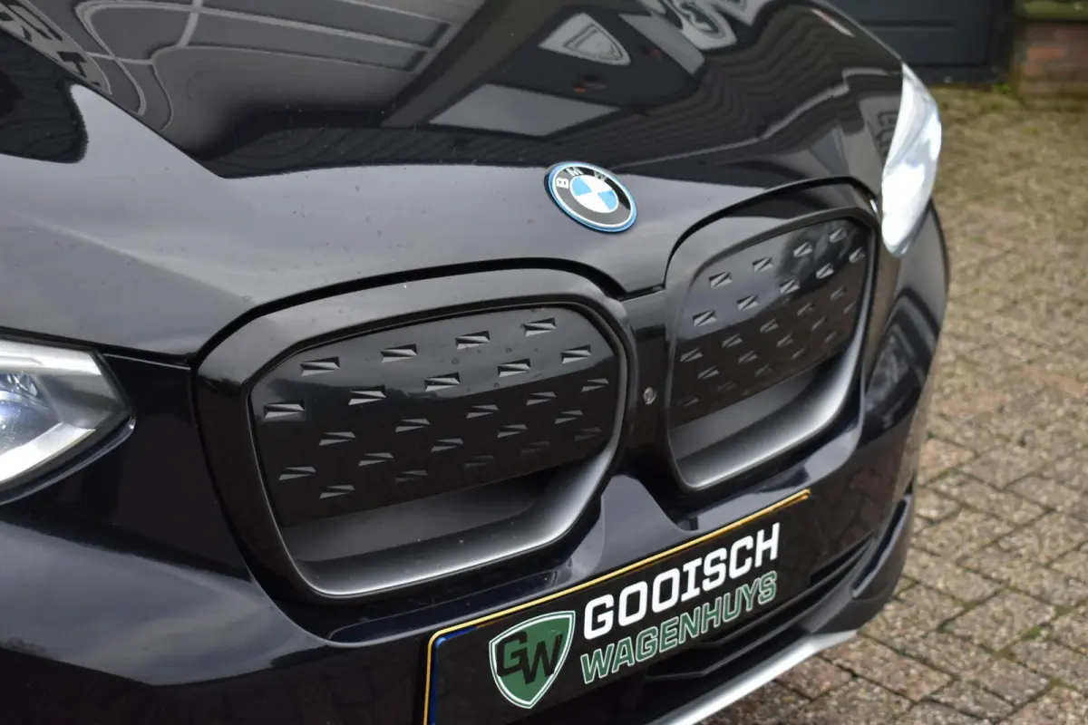 High Executive 80 kWh | Shadow Pack | Panorama | Harman Kardon |