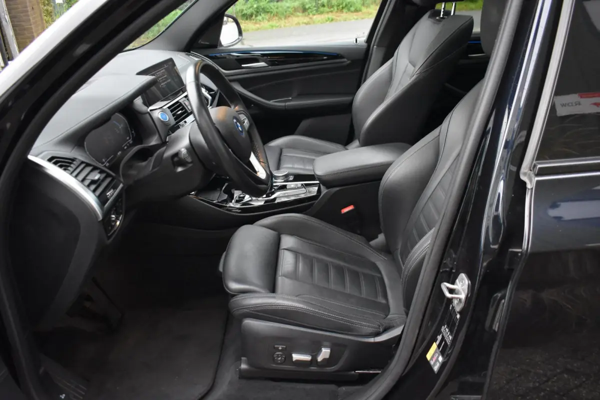 High Executive 80 kWh | Shadow Pack | Panorama | Harman Kardon |