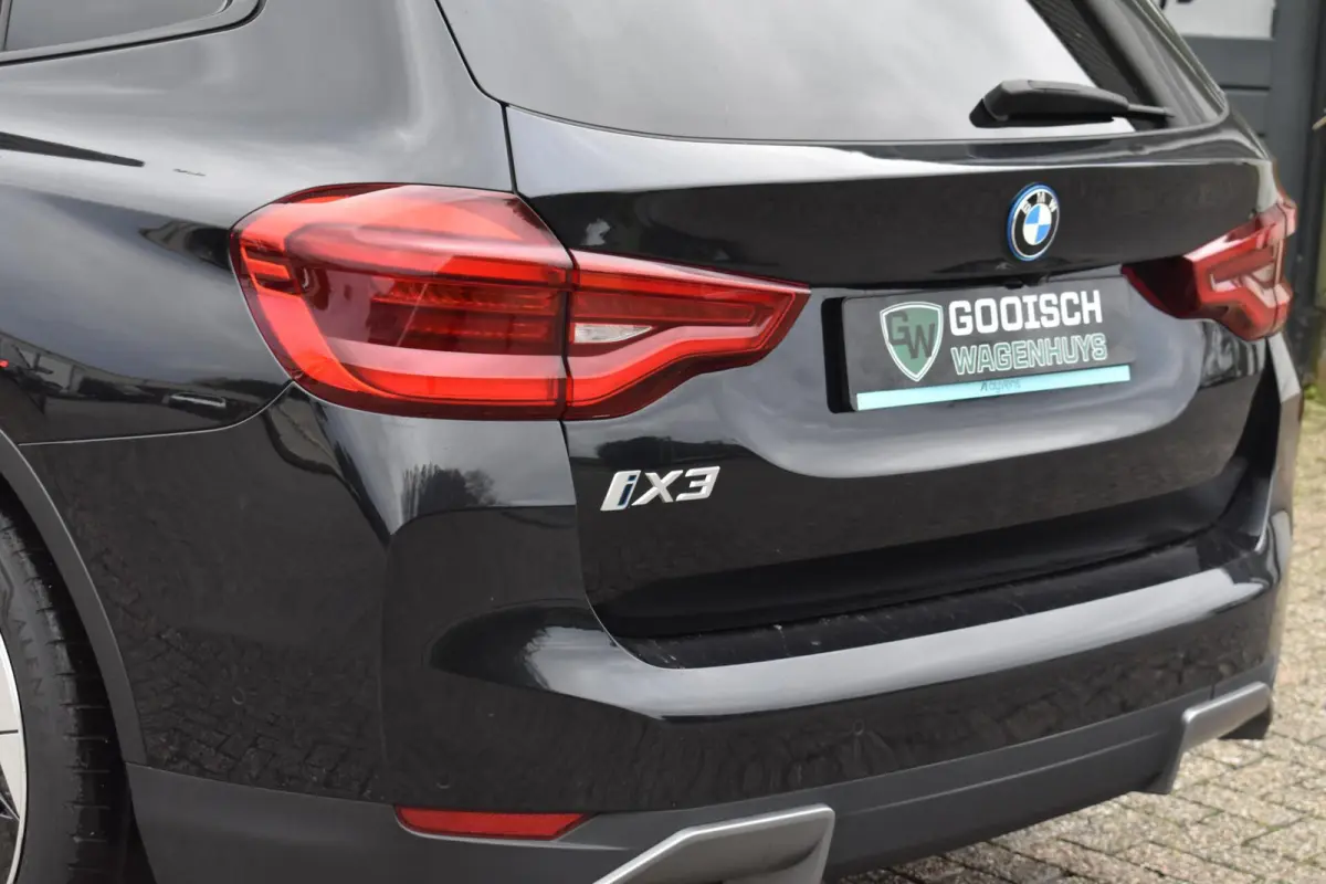 High Executive 80 kWh | Shadow Pack | Panorama | Harman Kardon |