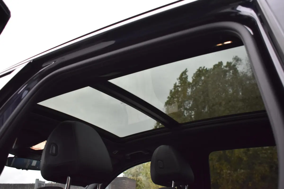High Executive 80 kWh | Shadow Pack | Panorama | Harman Kardon |