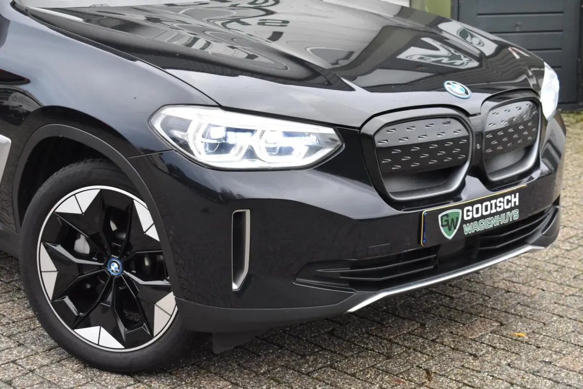 High Executive 80 kWh | Shadow Pack | Panorama | Harman Kardon |