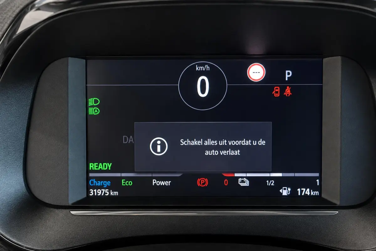 Level 4 50 kWh | Camera | Parkeersensoren V+A |