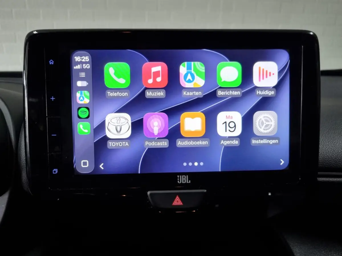 1.5 Hybrid GR Sport Limited / JBL / HUD
