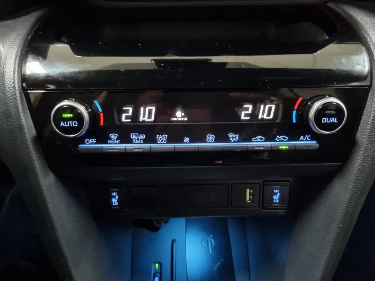1.5 Hybrid GR Sport Limited / JBL / HUD