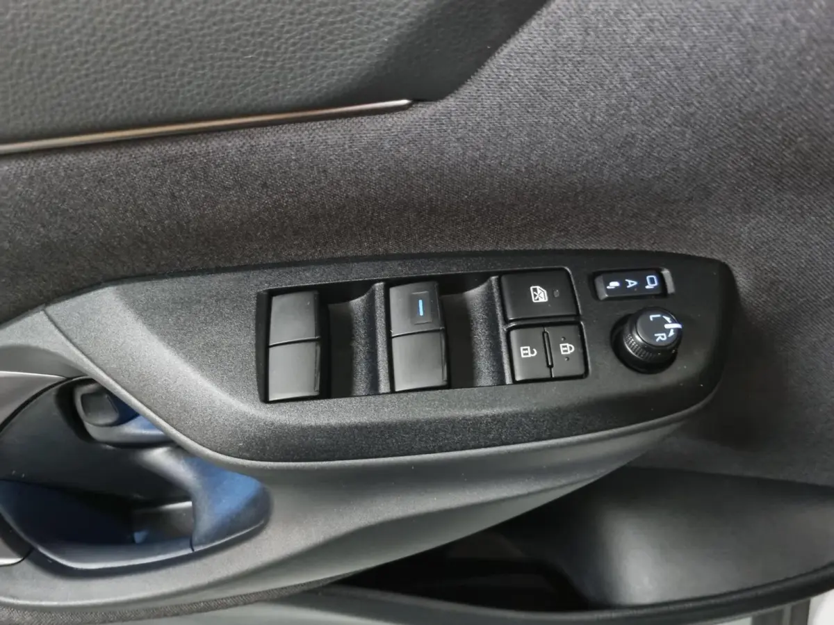 1.5 Hybrid GR Sport Limited / JBL / HUD