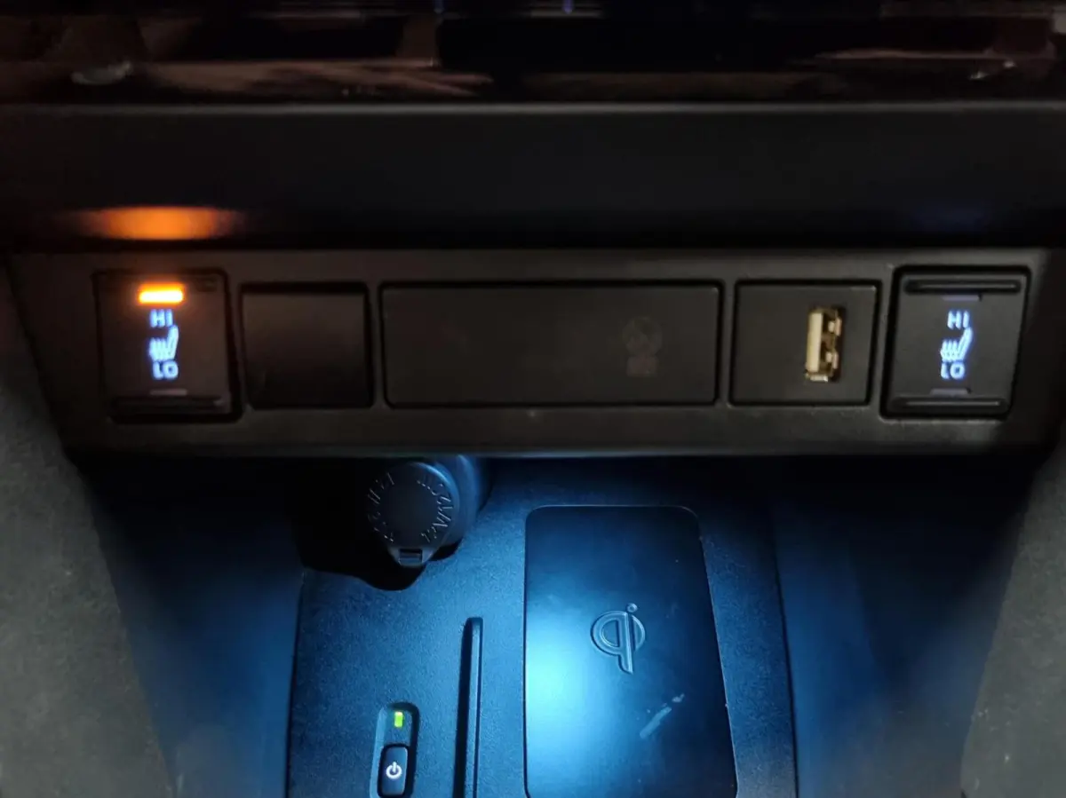 1.5 Hybrid GR Sport Limited / JBL / HUD