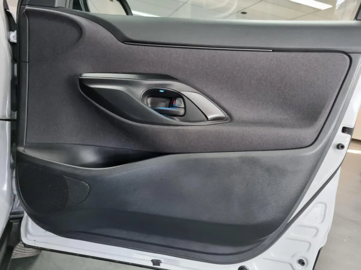 1.5 Hybrid GR Sport Limited / JBL / HUD