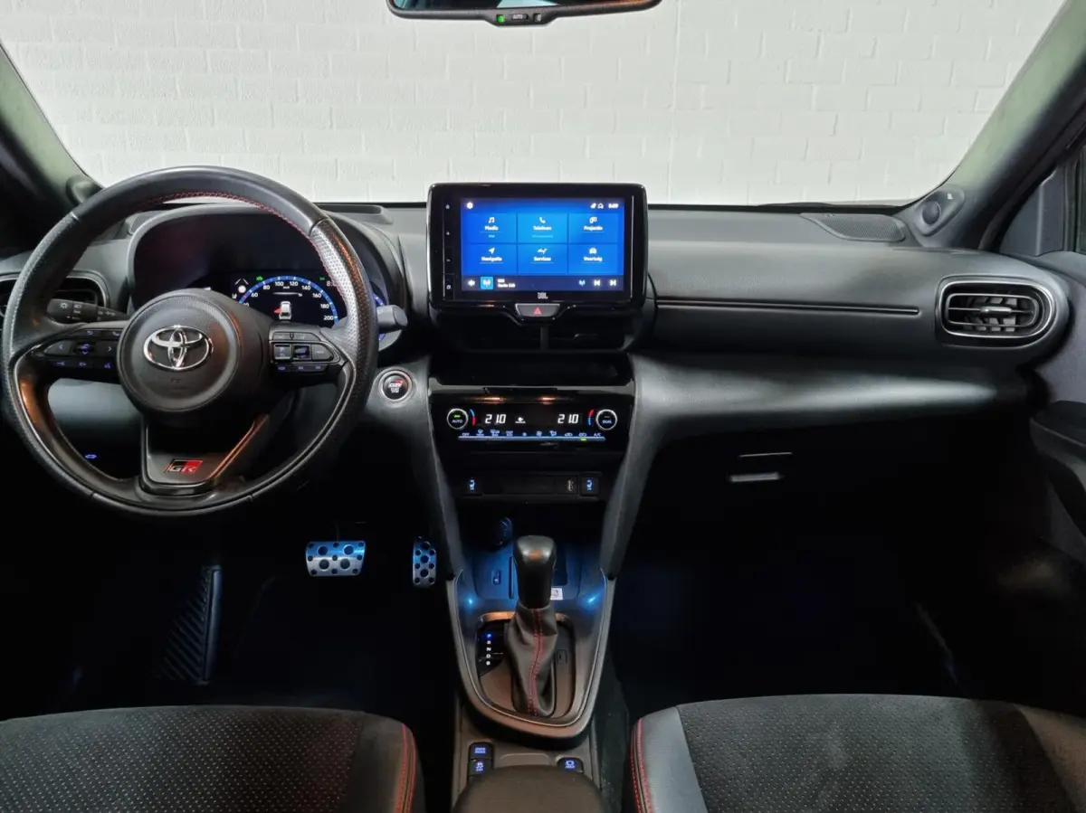 1.5 Hybrid GR Sport Limited / JBL / HUD
