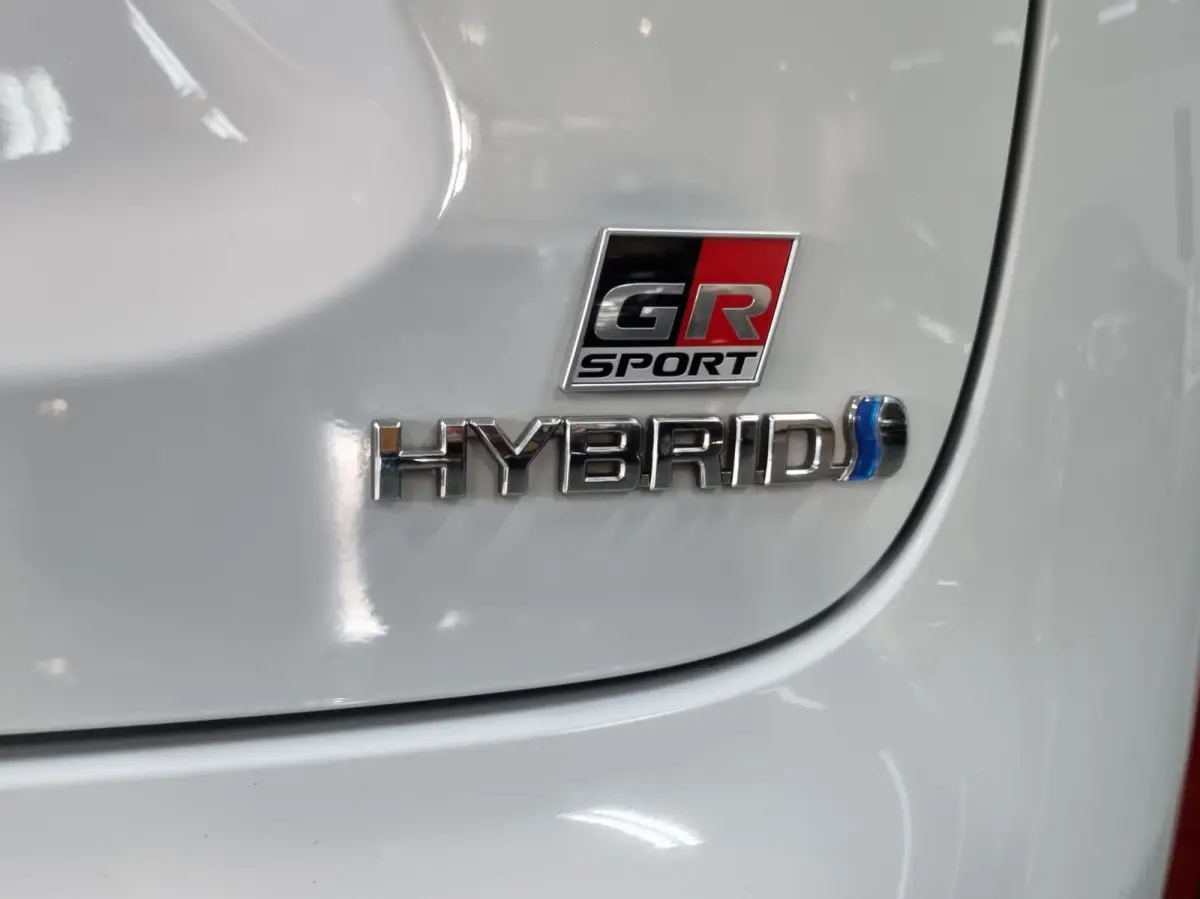 1.5 Hybrid GR Sport Limited / JBL / HUD