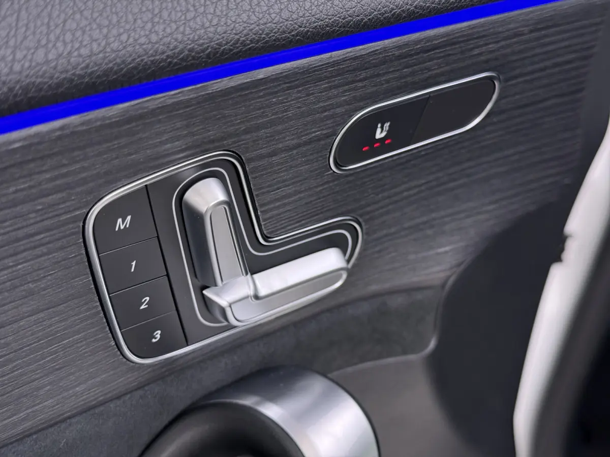 A 250 AMG line Night | Panorama Burmester Memory Multibeam Distronic