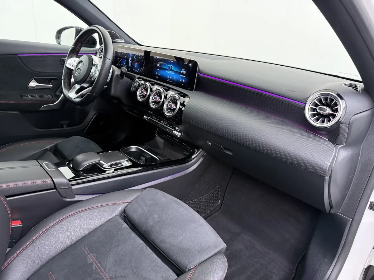 A 250 AMG line Night | Panorama Burmester Memory Multibeam Distronic