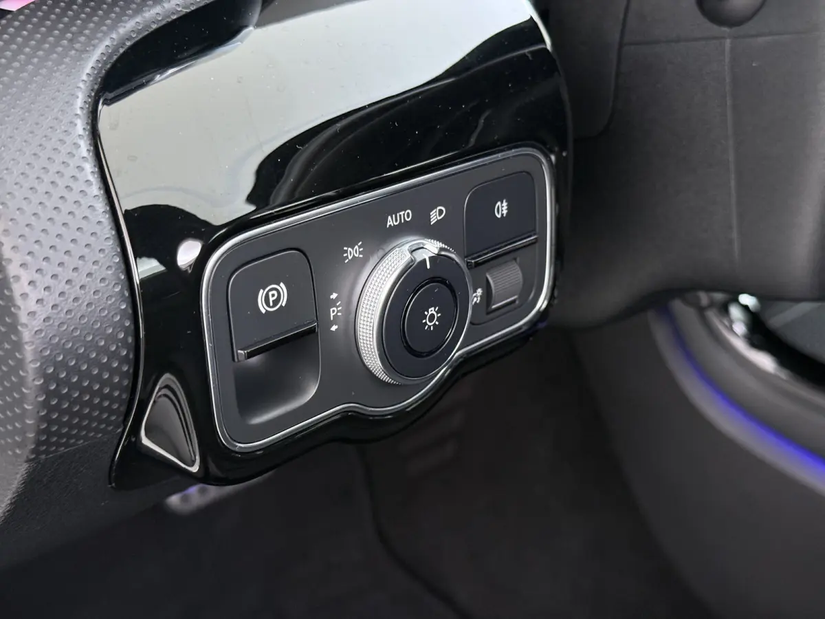 A 250 AMG line Night | Panorama Burmester Memory Multibeam Distronic