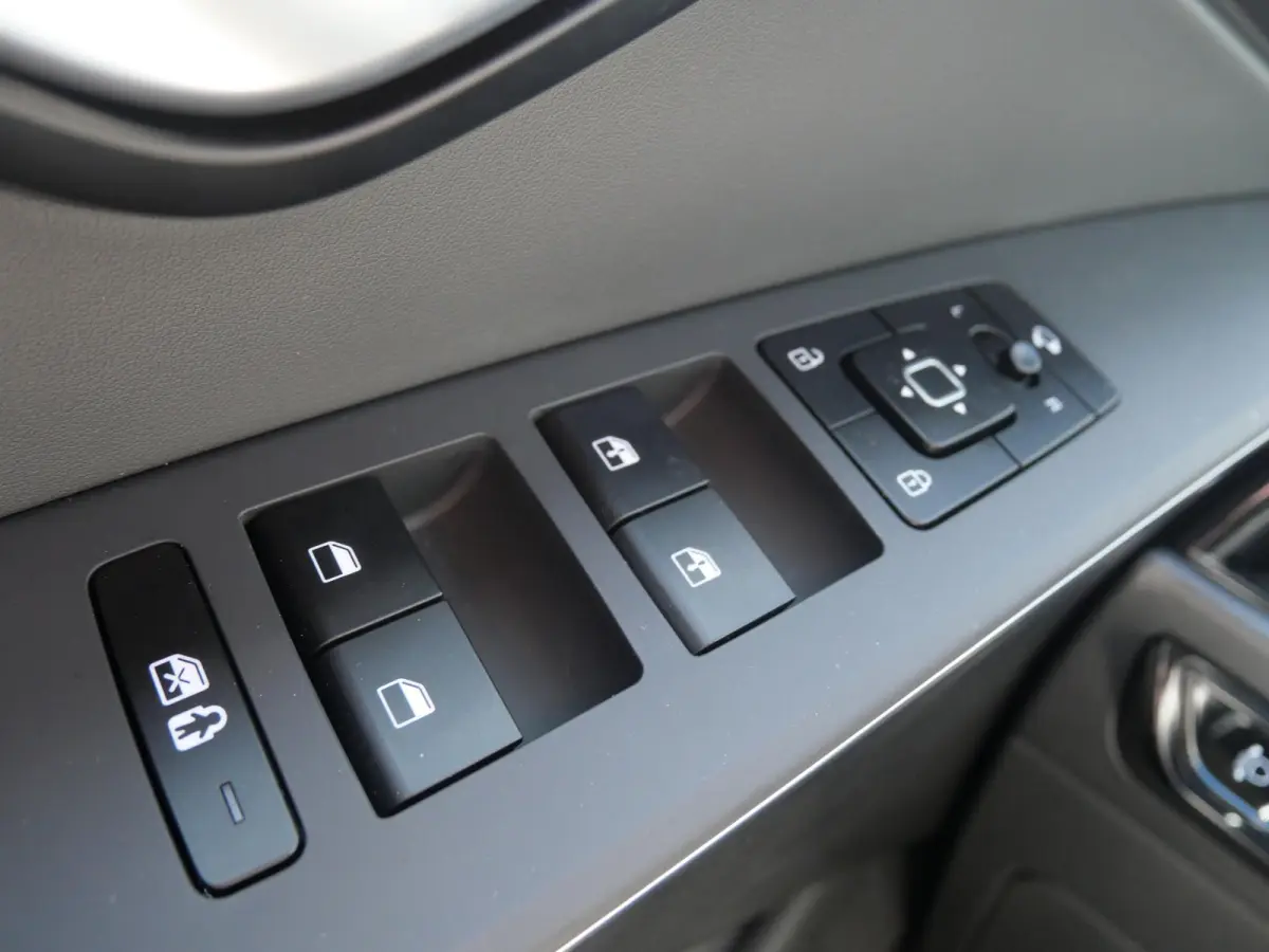Air 64.8 kWh | Stoel/Stuur verwarming | Dode Hoek | Cruise Adaptief |