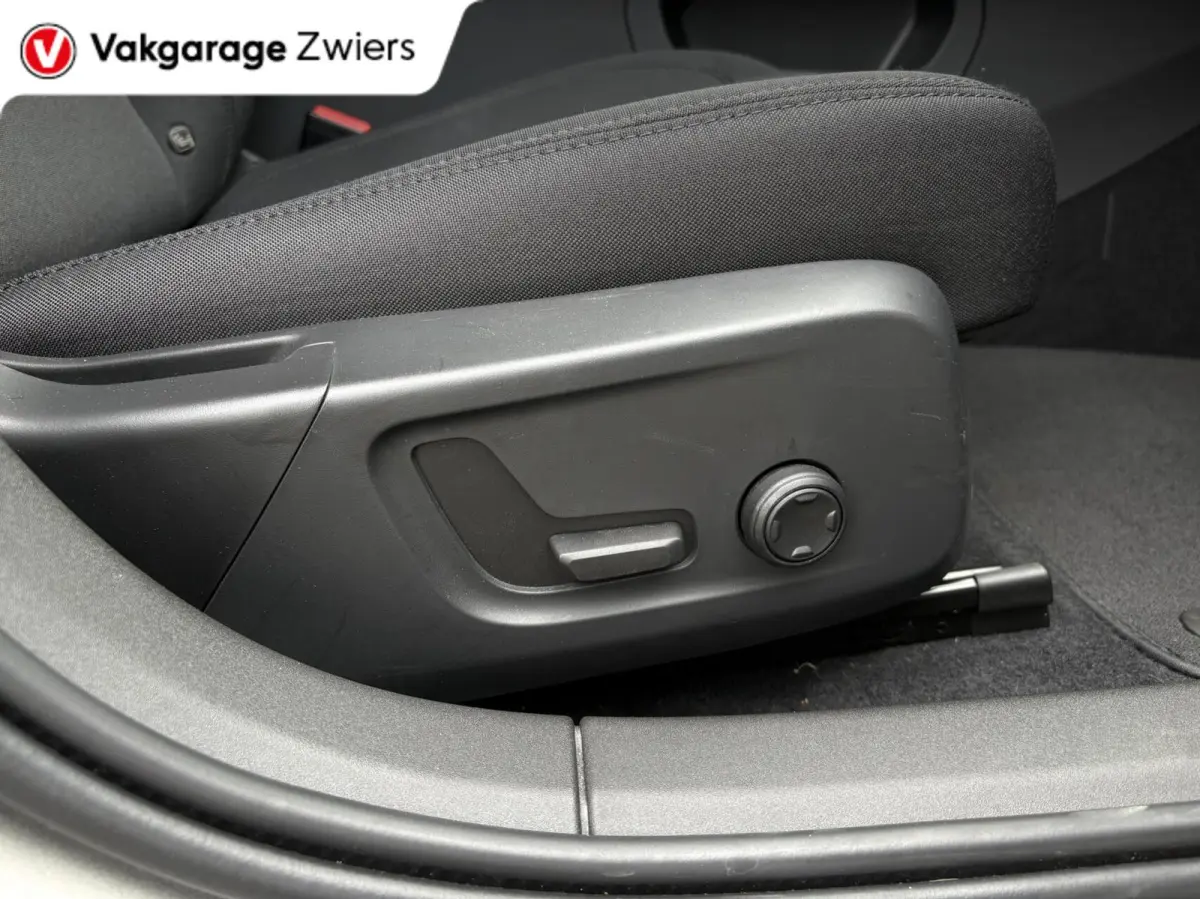 Long Range Single Motor 78 kWh Soh92.7%|Trekhaak|Carplay|Stoel.verwarm|