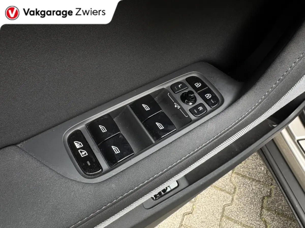 Long Range Single Motor 78 kWh Soh92.7%|Trekhaak|Carplay|Stoel.verwarm|