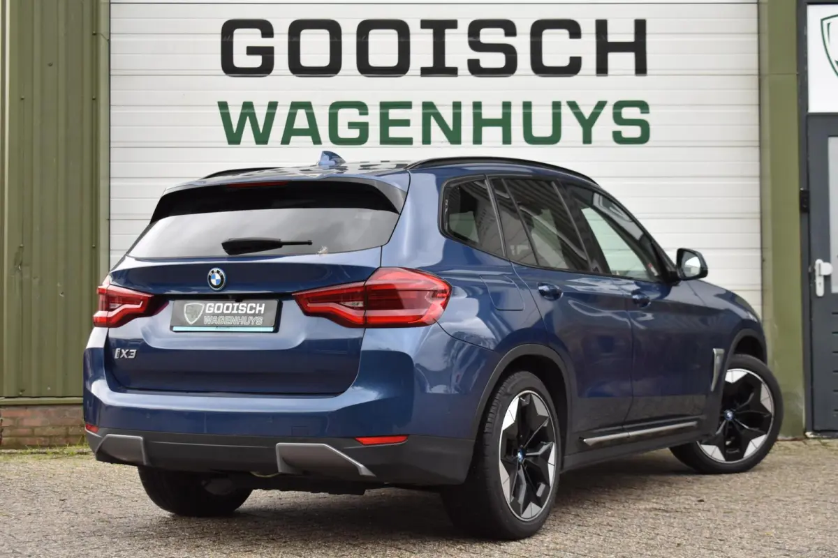 High Executive 80 kWh | Shadow Pack | Panorama | Harman Kardon |