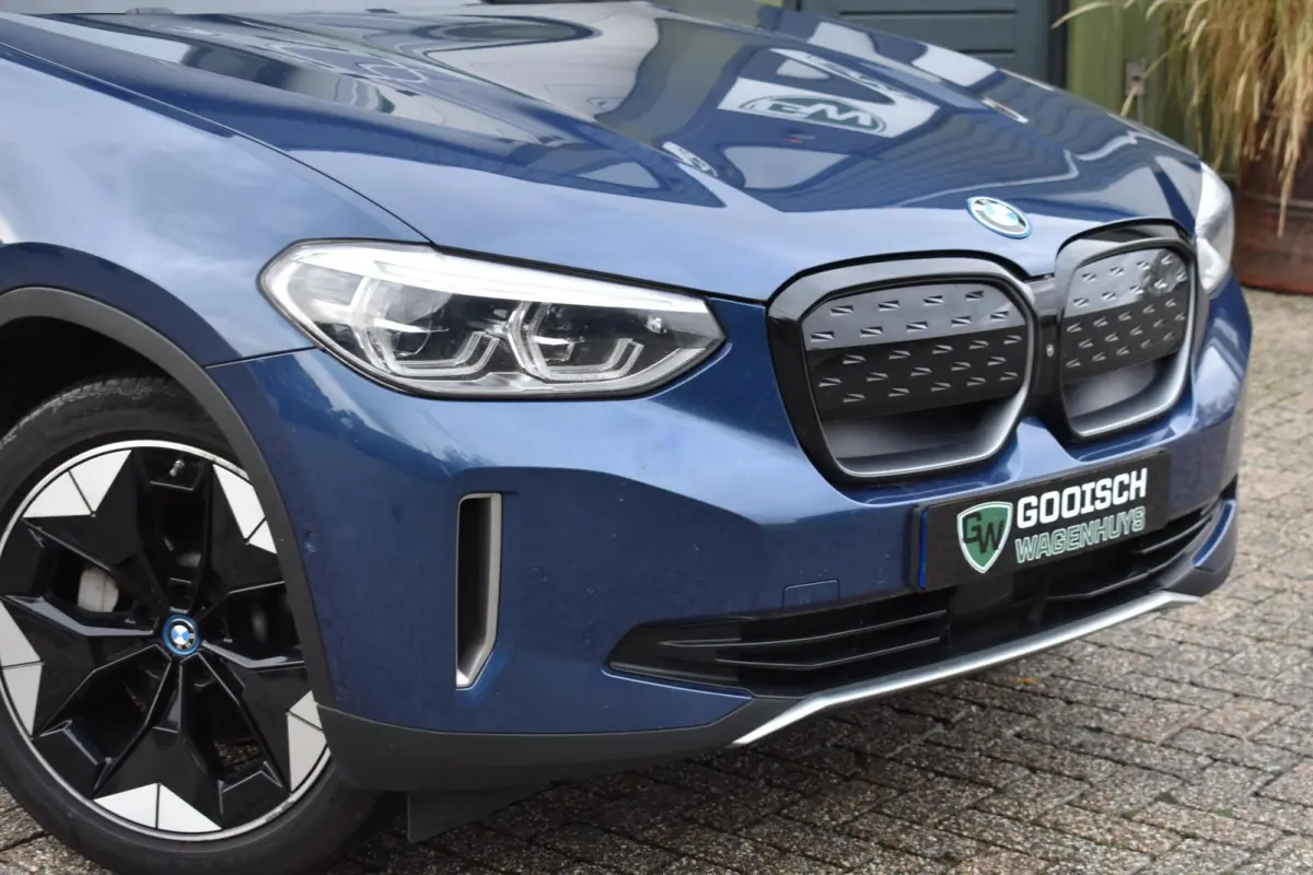 High Executive 80 kWh | Shadow Pack | Panorama | Harman Kardon |
