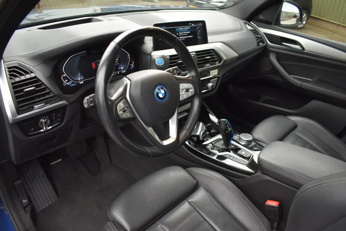 High Executive 80 kWh | Shadow Pack | Panorama | Harman Kardon |