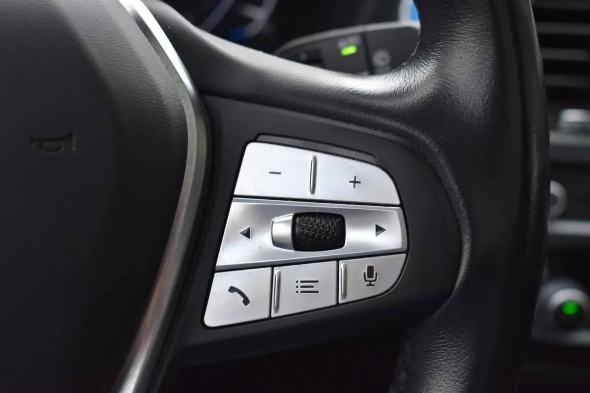 High Executive 80 kWh | Shadow Pack | Panorama | Harman Kardon |