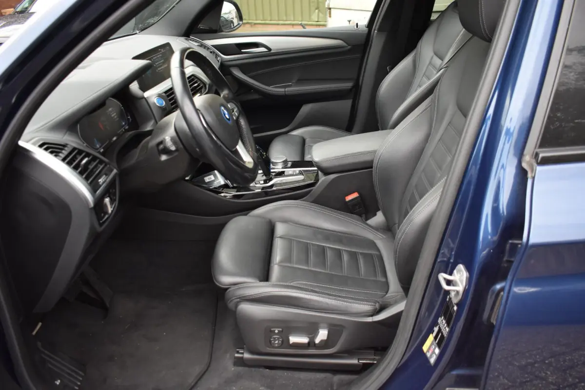 High Executive 80 kWh | Shadow Pack | Panorama | Harman Kardon |