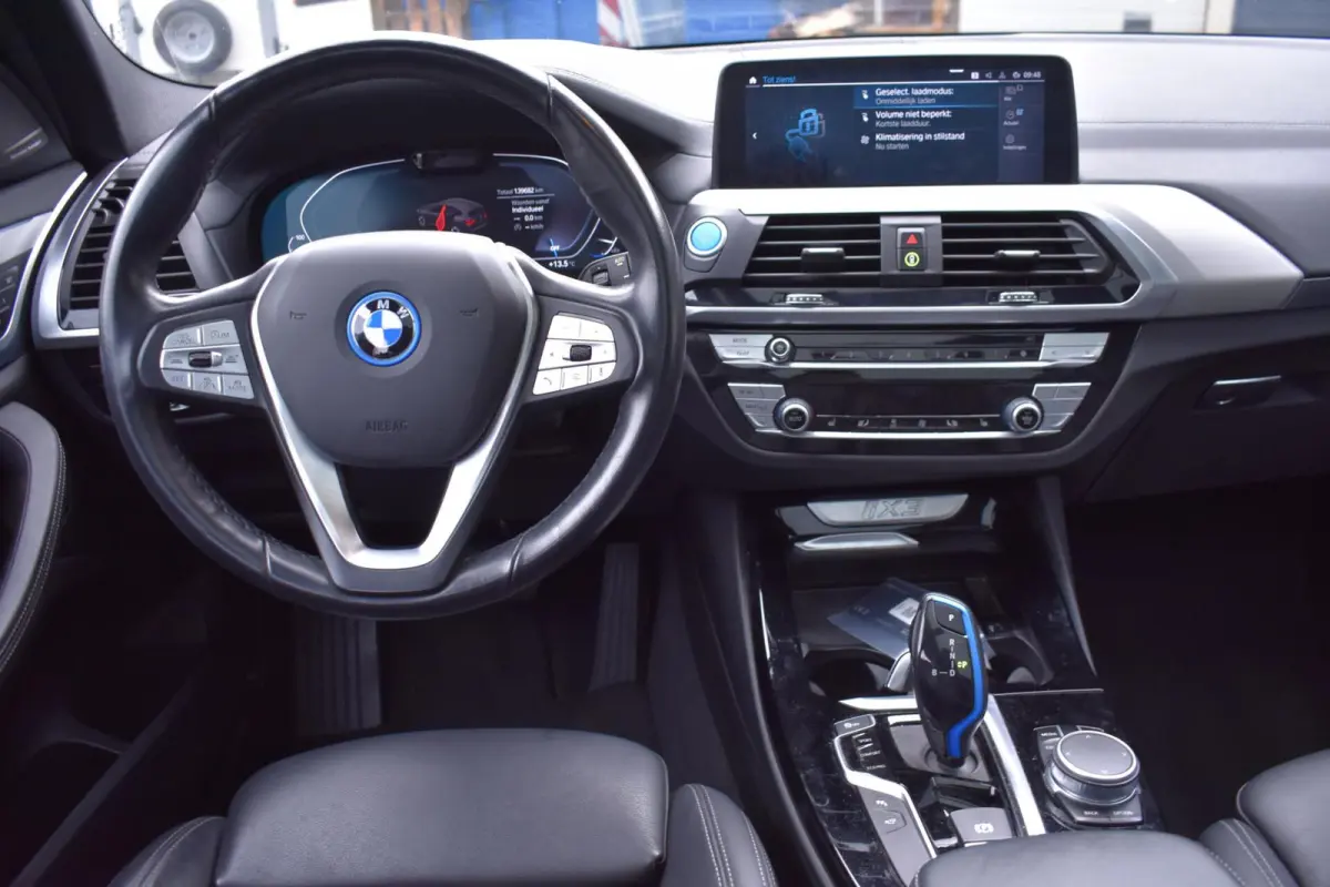 High Executive 80 kWh | Shadow Pack | Panorama | Harman Kardon |