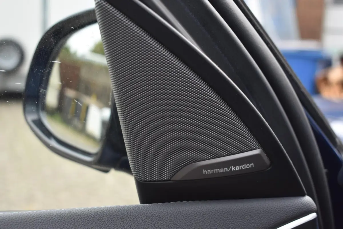 High Executive 80 kWh | Shadow Pack | Panorama | Harman Kardon |