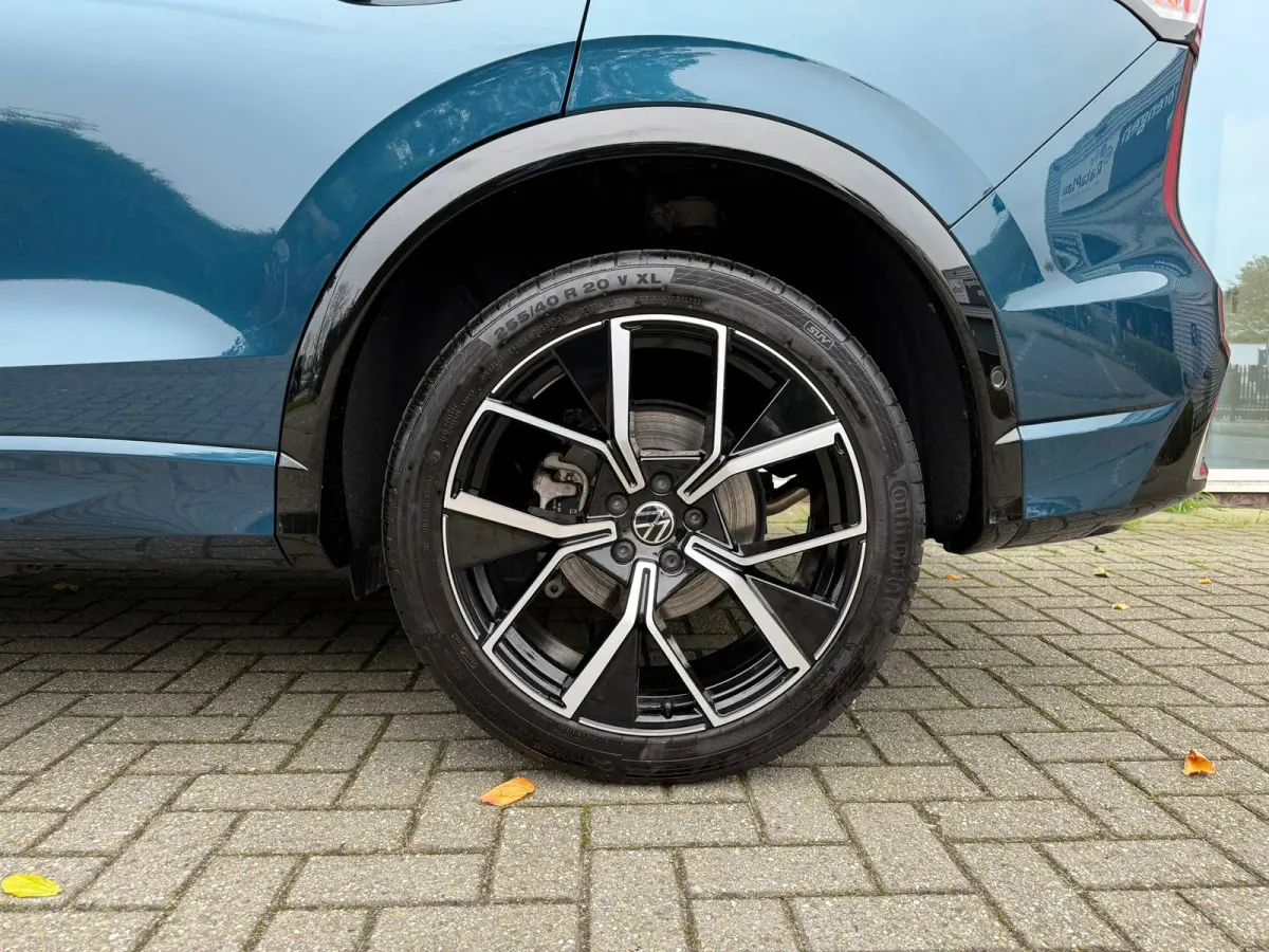 1.5 eHybrid R-Line Business - Automaat - Pano/Schuifdak - Winterpakket- Navi - Org.NL